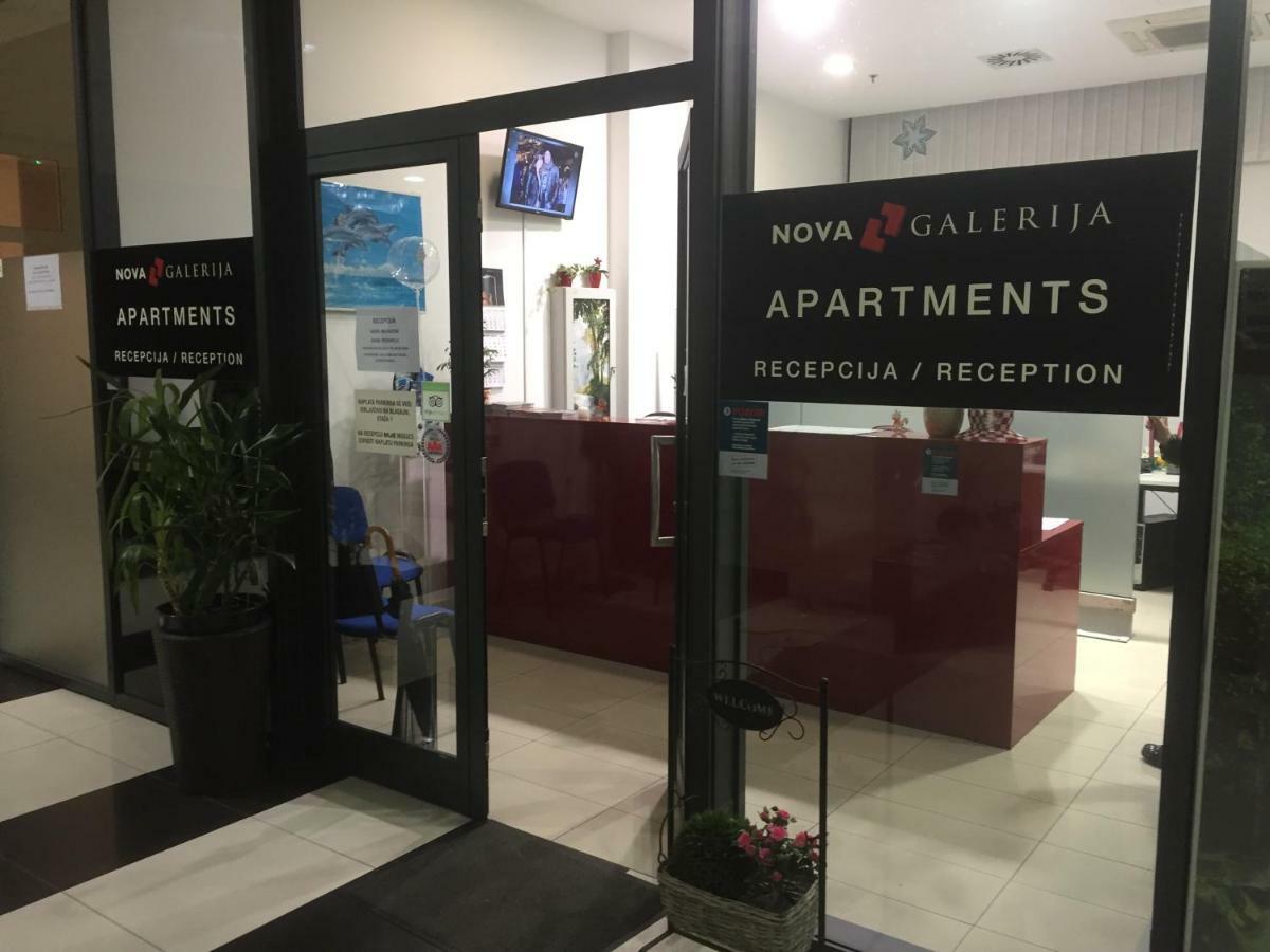 Nova Galerija Studio Ema I Apartman Anita- Parking In Garage Zagreb Exterior foto